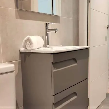 Charming In Overlooking The 公寓