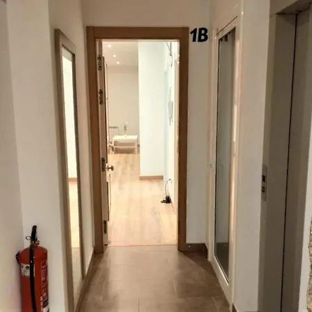 Charming In Overlooking The Apartament *