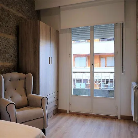 Charming In Overlooking The Apartament Ourense