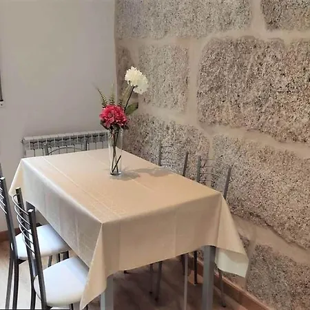 Charming In Overlooking The Apartament *