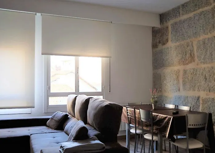 Charming In Overlooking The Appartement Ourense